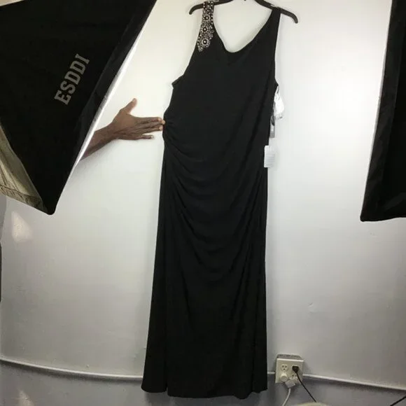 Vince Camuto Plus Size Embellished Gown Black 20W - Picture 5 of 14